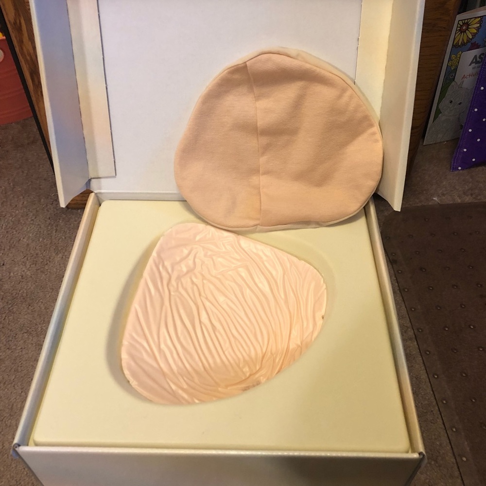 Breast form size 10